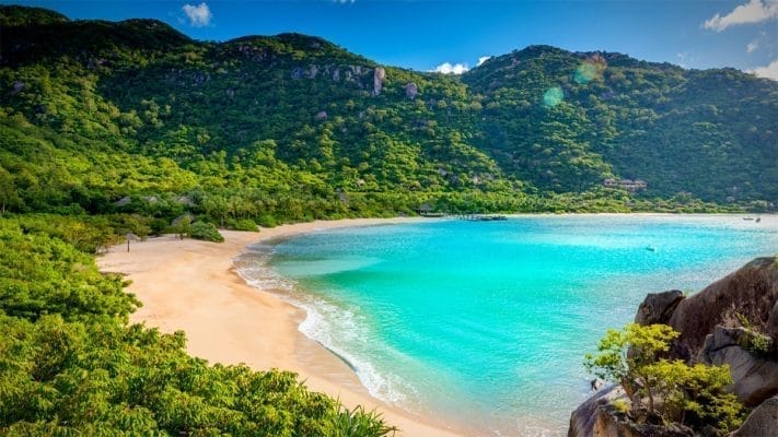 top-7-most-beautiful-beaches-in-vietnam-2588-1