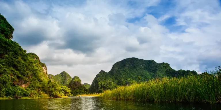 Trang-An-Landscape-Complex-ashaq-vietnam