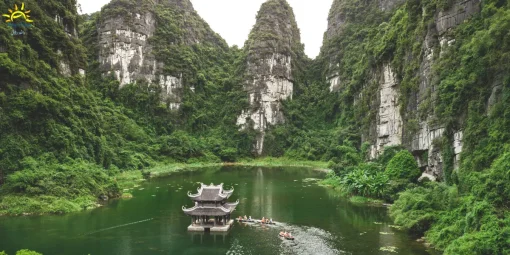 ninh-binh-ashaq-vietnam